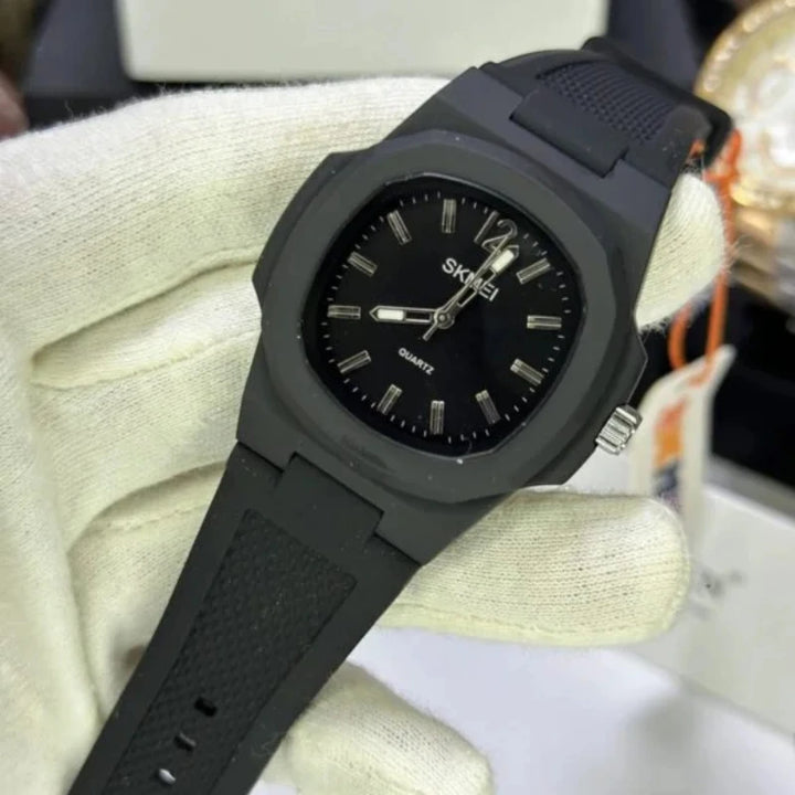 SKMEI 1717 Unisex Casual Watch Black Silver