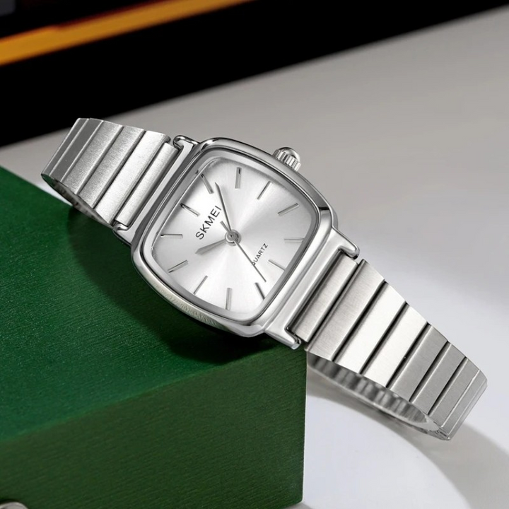 SKMEI 2492 Women's Minimalist Square Watch Siver